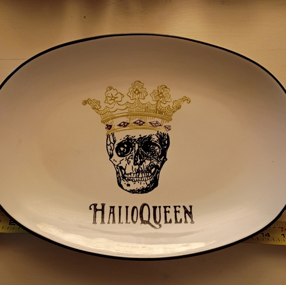prima Other - Halloween HALLOQUEEN Skull Platter with Gold Crown